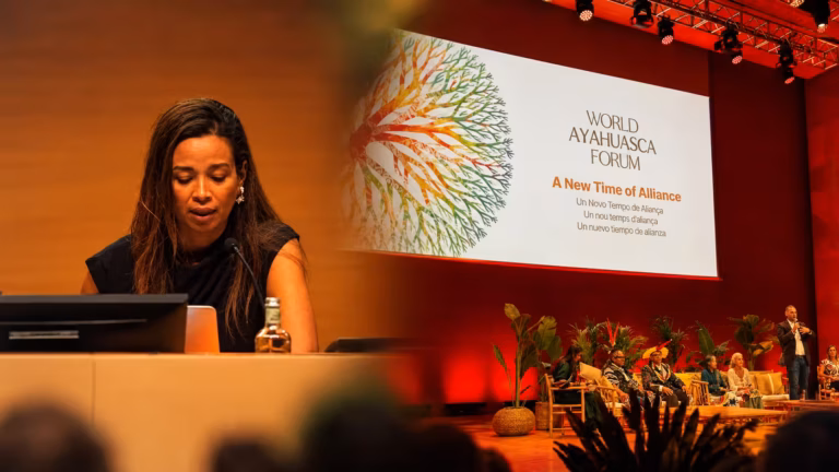 Nazia Taylor habla sobre la descolonización de la sanación psicodélica en el Foro Mundial de la Ayahuasca.